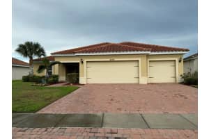 3725 ISLES ARBOR LANE, KISSIMMEE, FL 34746 Sold 02/10/25