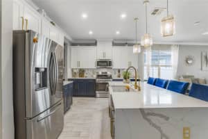 910 LOWER DOE LANE, APOPKA, FL 32703 Sold 11/20/24