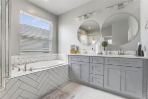910 LOWER DOE LANE, APOPKA, FL 32703 Sold 11/20/24