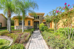 921 SAN RAPHAEL ST, KISSIMMEE, FL 34759 Sold 10/03/24