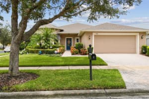 253 FALLING WATER DRIVE, POINCIANA, FL 34759 Sold 10/11/24