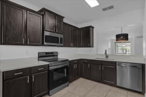 1885 BETSY ROSS LANE, SAINT CLOUD, FL 34769 Sold 01/09/25