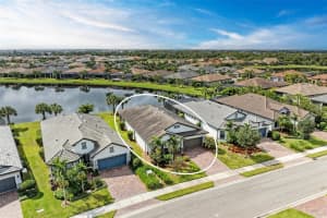 17314 HAMPTON FALLS TERRACE, BRADENTON, FL 34202 Sold 01/02/25