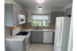 460 HUNTER CIRCLE, KISSIMMEE, FL 34758 Sold 12/12/24
