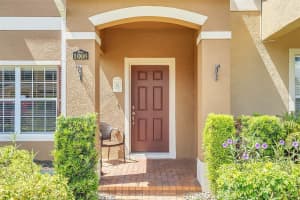 1008 HONEY BLOSSOM DRIVE, ORLANDO, FL 32824 Sold 10/31/24
