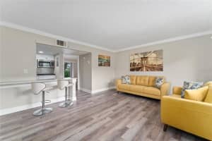 127 Oyster Bay Cir #110, ALTAMONTE SPRINGS