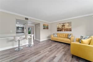 127 OYSTER BAY CIRCLE, ALTAMONTE SPRINGS, FL 32701 - MLS#MFRS5112693