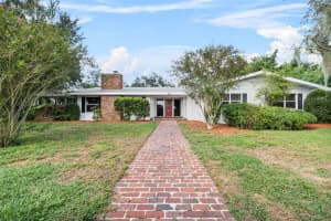829 HOWARD TERRACE, WINTER HAVEN, FL 33881 Sold 02/13/25