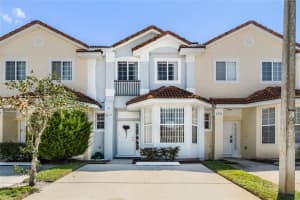 1256 S Beach Cir, KISSIMMEE