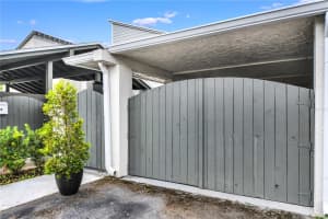 5332 CYPRESS CREEK DRIVE, ORLANDO, FL 32811 Sold 01/10/25