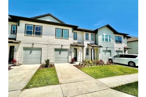 1047 Plantation Ln, DAVENPORT