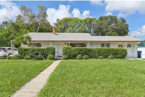 910 43RD STREET, BRADENTON, FL 34209 Sold 03/27/25