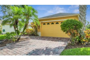 221 RIALTO ROAD, KISSIMMEE, FL 34759 Sold 12/06/24