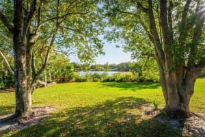 815 MAGNOLIA DRIVE, ALTAMONTE SPRINGS, FL 32701 Sold 12/11/24