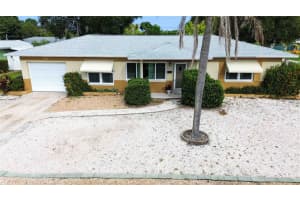 1801 40th St N, ST PETERSBURG