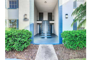 1048 PLANTATION DRIVE, KISSIMMEE, FL 34741 Sold 02/17/25