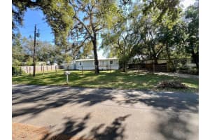 8100 SOUTHLAKE DRIVE, FLORAL CITY, FL 34436 Sold 01/31/25