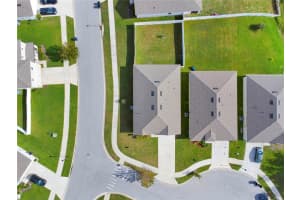 353 SUMMERSHORE DRIVE, AUBURNDALE, FL 33823 Sold 04/04/25