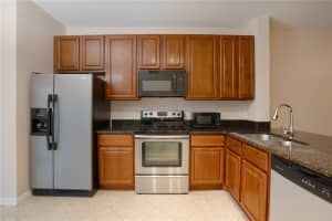 911 ORANGE AVENUE, ORLANDO, FL 32801 Sold 12/13/24