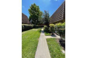 5364 BAMBOO COURT, ORLANDO, FL 32811 Sold 01/27/25