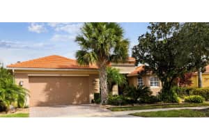 561 SIENNA DR, POINCIANA, FL 34759 Sold 07/11/25