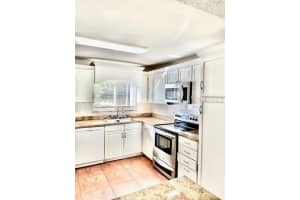 10306 HIDDEN LANE, ORLANDO, FL 32821 Sold 03/04/25