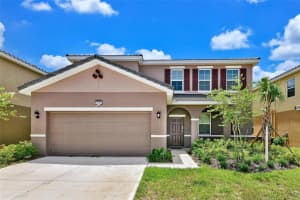 7635 Oakmoss Loop, DAVENPORT
