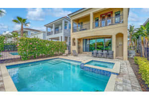 949 DESERT MOUNTAIN COURT, REUNION, FL 34747 Sold 02/21/25
