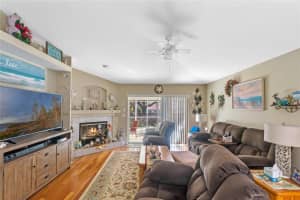 12 PINE FOREST PLACE, APOPKA, FL 32712 Sold 03/12/25