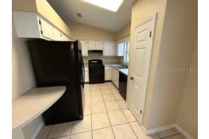 6180 HEMLOCK ROAD, OCALA, FL 34472 Sold 05/16/25