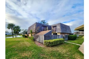 1009 ROYAL OAK BOULEVARD, LEESBURG, FL 34748 Sold 12/23/24