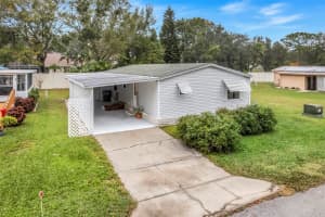 1737 STACEY DRIVE, MOUNT DORA, FL 32757 Sold 04/25/25