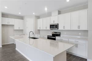 211 BULL FROG LANE, UMATILLA, FL 32784 Sold 04/25/25