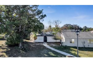 7429 VILLAS OAK COURT, ORLANDO, FL 32835 Sold 05/16/25