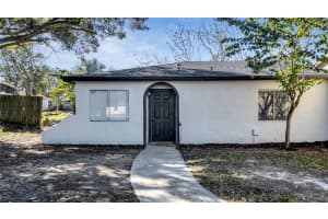 7429 VILLAS OAK COURT, ORLANDO, FL 32835 Sold 05/16/25