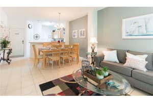 8407 CRYSTAL COVE CV, KISSIMMEE, FL 34747 - MLS#MFRS5118490
