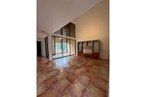 1112 LAKE WILLISARA CIRCLE, ORLANDO, FL 32806 - MLS#MFRS5118555