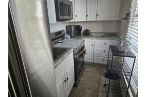 915 CLUB CIRCLE, LAKESHORE, FL 33854 - MLS#MFRS5118586