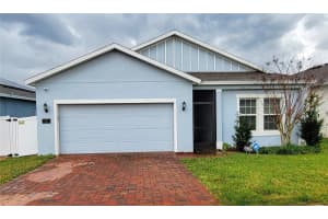 421 Disa Dr, DAVENPORT