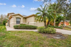 940 GRAND CANAL DRIVE, KISSIMMEE, FL 34759 Sold 03/27/25