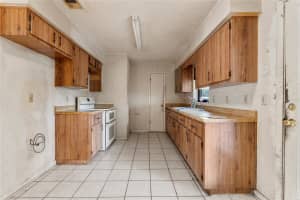 938 7TH STREET, WILLISTON, FL 32696 Sold 04/07/25
