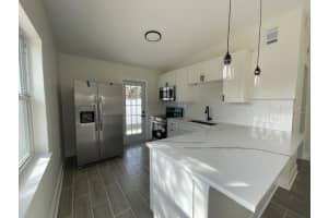 4045 SHELLMAN STREET, ORLANDO, FL 32811 Sold 05/07/25