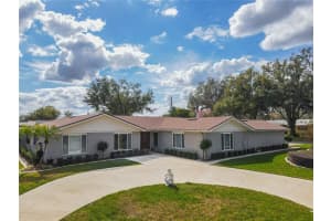 123 LAKEVIEW DRIVE, AUBURNDALE, FL 33823 Sold 07/23/25