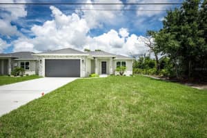 183 Wright Drive, ROTONDA WEST