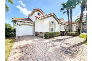 802 Brunello Dr, DAVENPORT
