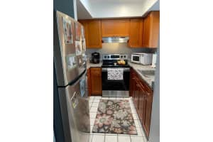 215 VALENCIA BOULEVARD, BELLEAIR BLUFFS, FL 33770 Sold 08/14/25