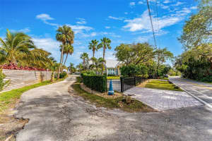 10160 TROPICAL, MERRITT ISLAND, FL 32952 Sold 06/30/25