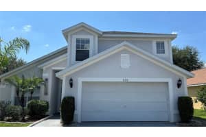 525 Garberia Dr, DAVENPORT