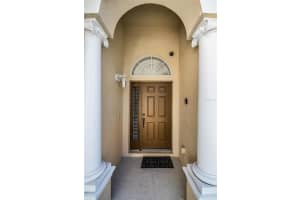 240 MINNIEHAHA CIRCLE, HAINES CITY, FL 33844 - MLS#MFRS5120564