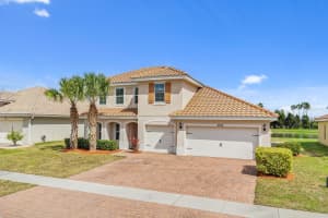3723 ISLES ARBOR LANE, KISSIMMEE, FL 34746 Sold 05/27/25